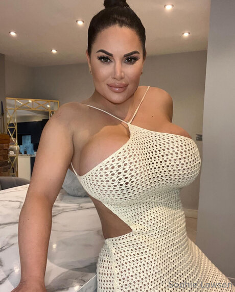 Sophie Lawson X nudes model pic