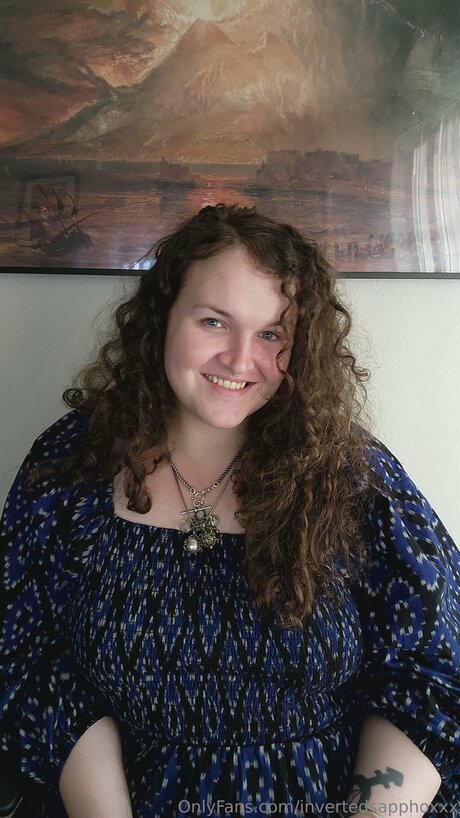 Invertedsapphoxxx free actress pics