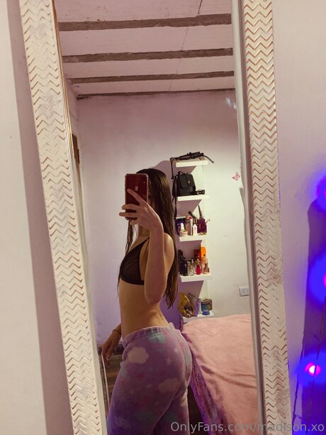 Madison Xo top star img