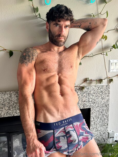 Kenfeels model pretty pictures