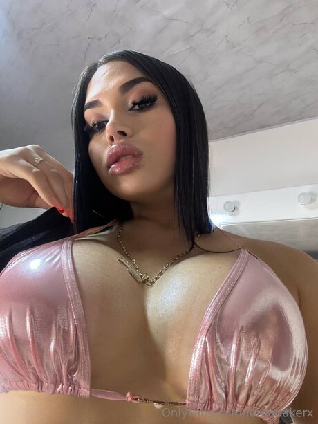 Lorenbakerx adult actress img