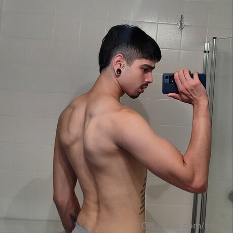 tiny onlyfans adult photos