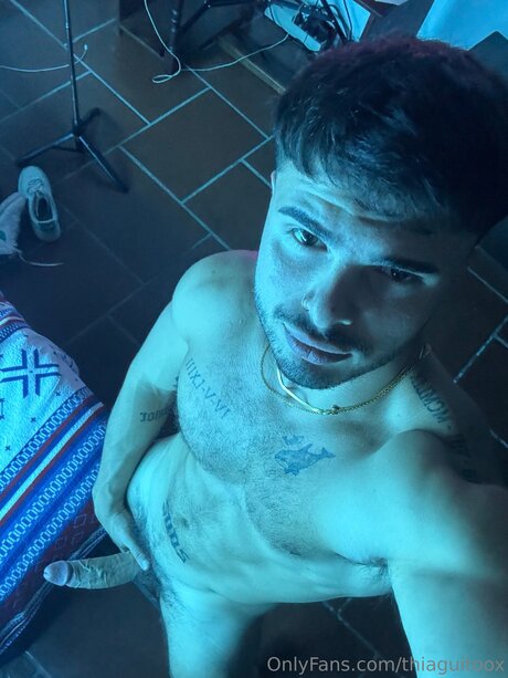 Thiaguitoox hot model image