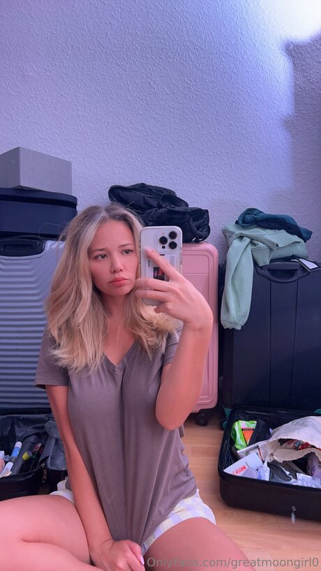 Greatmoongirl0 star nice picture