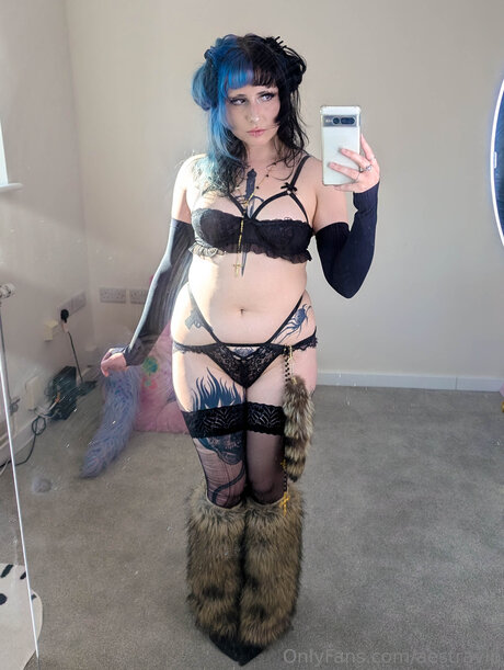 Aestravip adult star pics