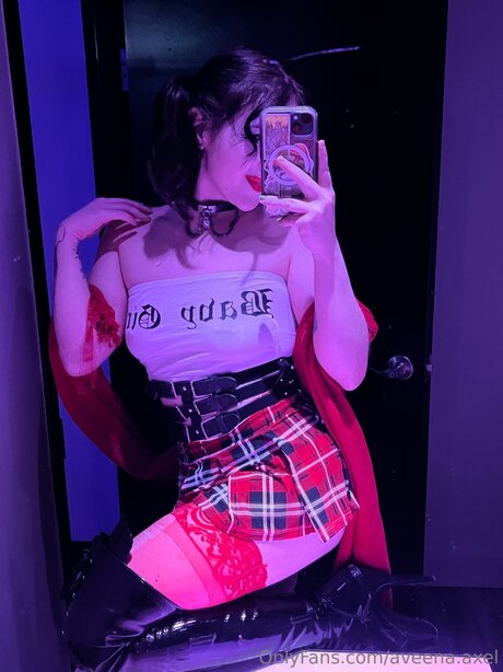 Aveena Axel model high quality photo