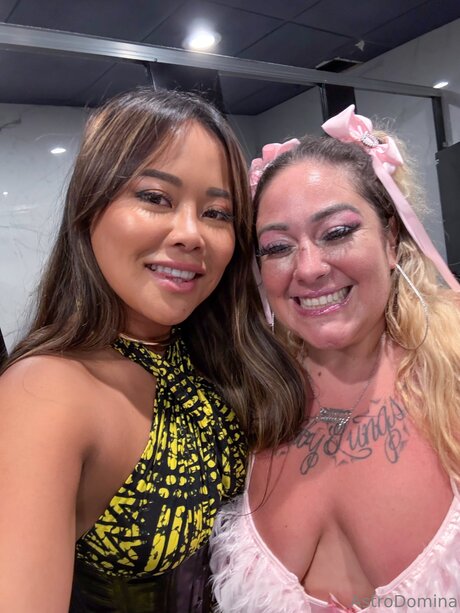 Astrodomina adult model photo