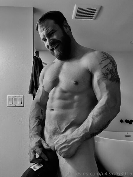 U437263915 sexy star images