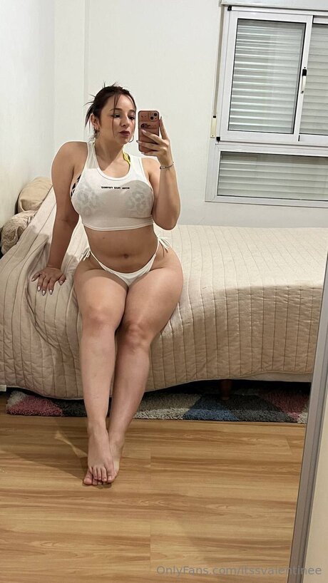 Itssvalentinee hot pornstar pics