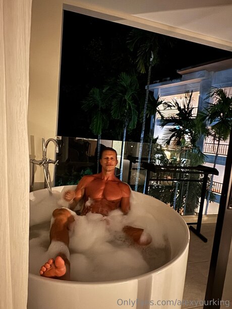 Alexyourking sex model pics