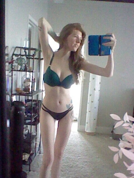 Scarletdame pornstar sexy image