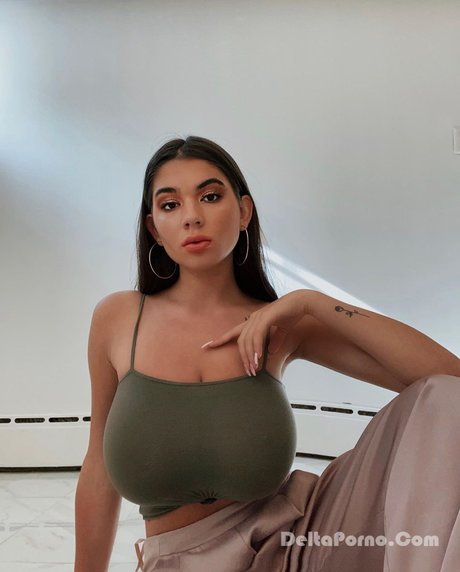 Annaartsvs naked pornstar pics