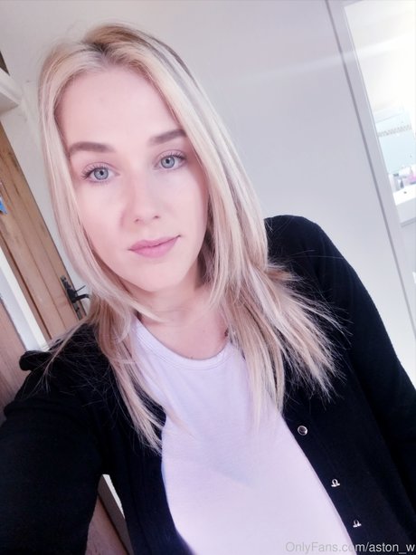 bbw tranny onlyfans art naked pic