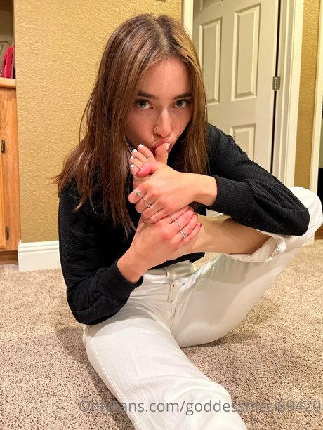 Nicci hd model images