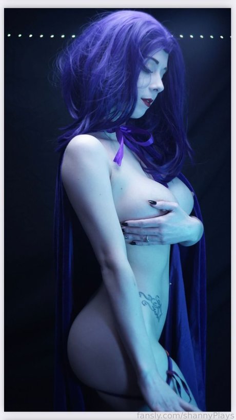 Shannnwow pornographic actress archive