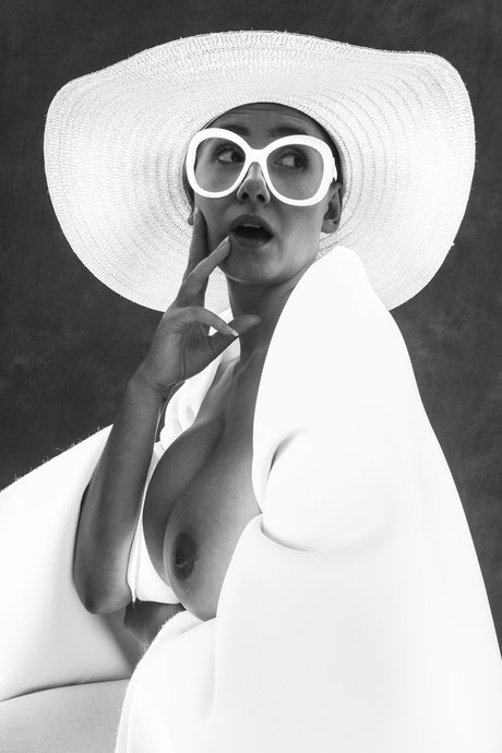 Aleksandraka model high quality pics