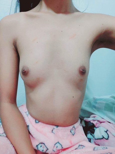 Skinny Lala_ adult actress image