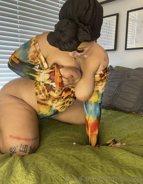 Tbrazzyyy high quality model pic