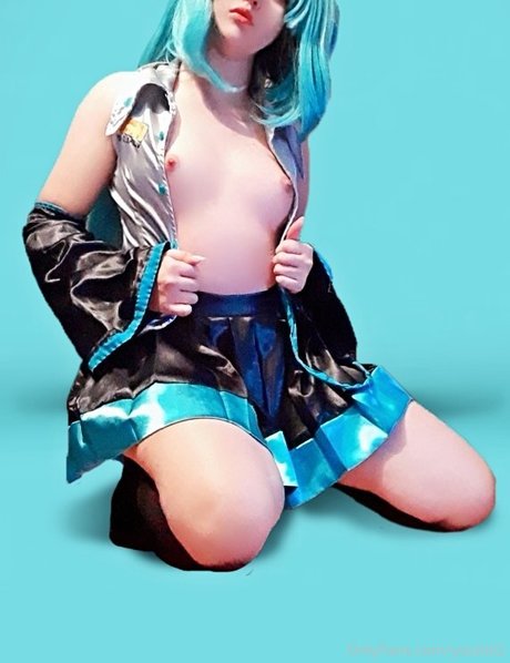 The Waifu Mask erotic pornstar pictures