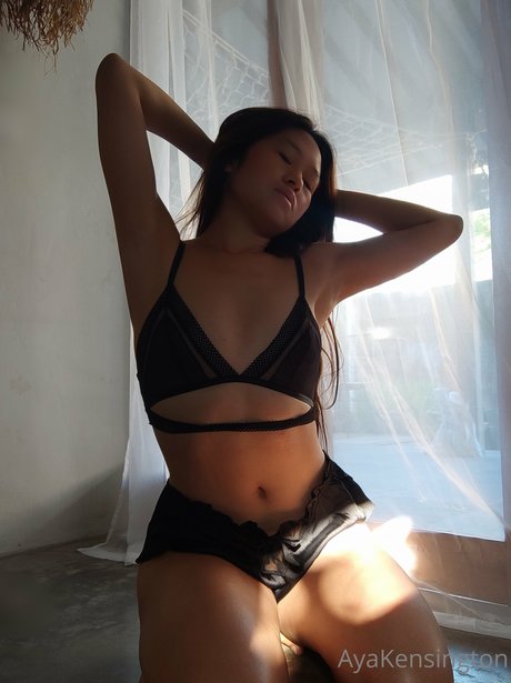 Aya Kensington perfect model archive