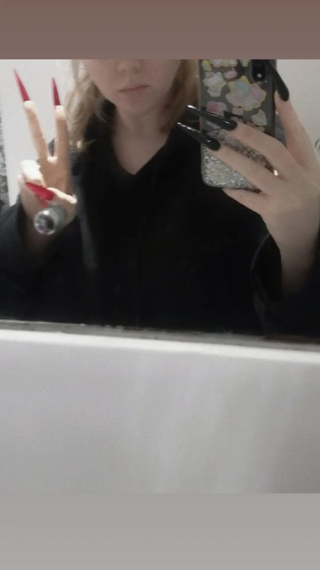 Kittie is baby pornstar erotic photos