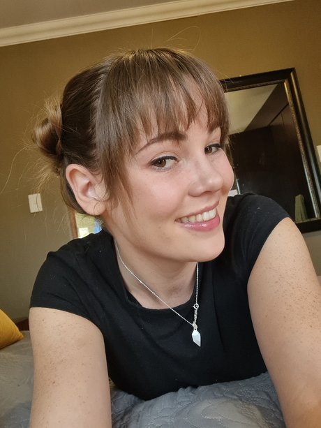 Allyson grey pornstar hot pic