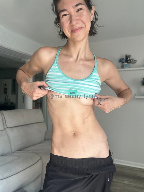 Ms Emmy Lynn exclusive actress photos