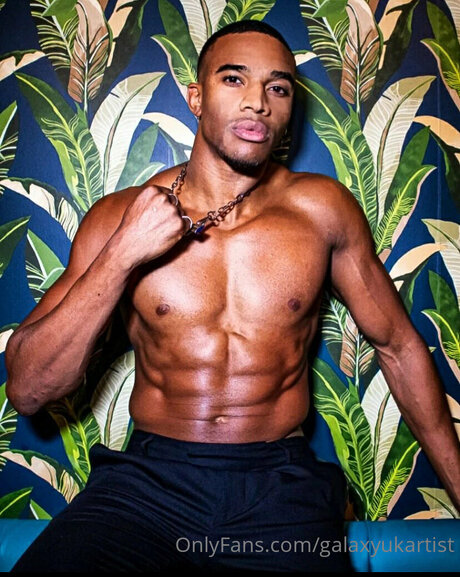 Akonnewanliss hot star pic