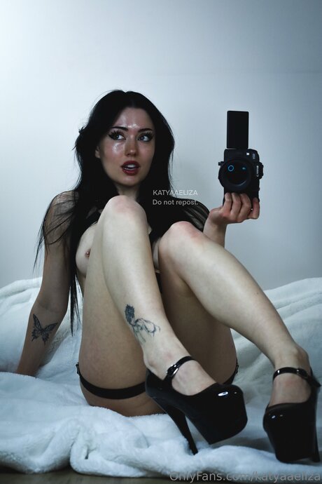 Katyaaeliza art model archive