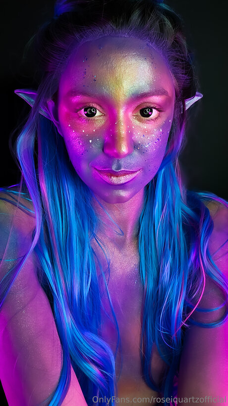 Roseiquartzofficial model hd images