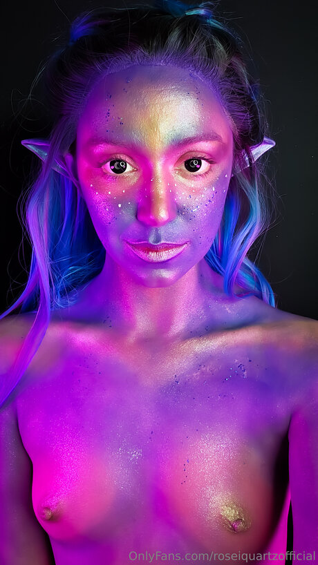 Roseiquartzofficial model high quality img