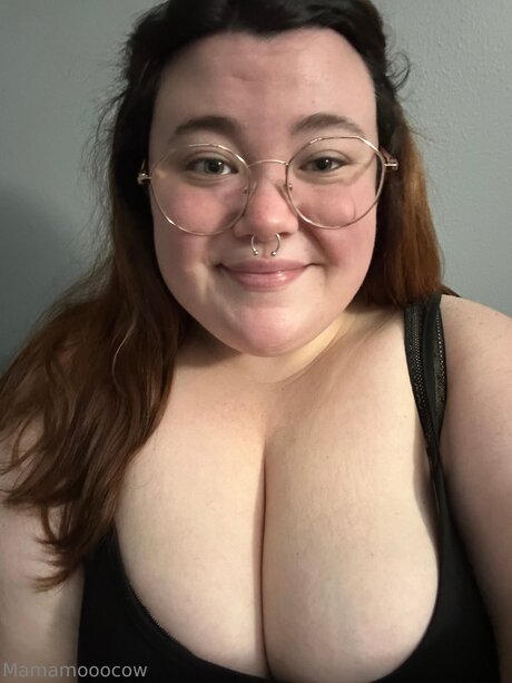 Mamamooocow top model pictures