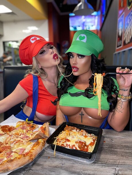 18 year old onlyfans sexy pictures