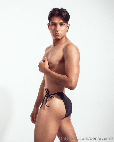 Benjaviano high quality model galleries