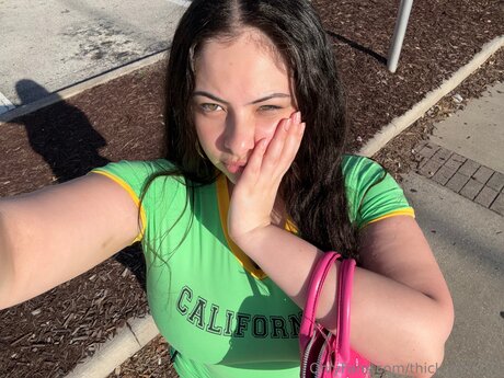 Thick Gurl101 naked star pictures