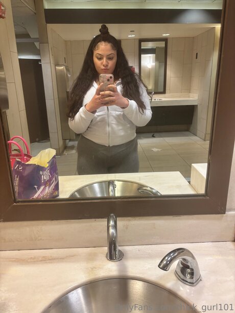 Thick Gurl101 star sex images