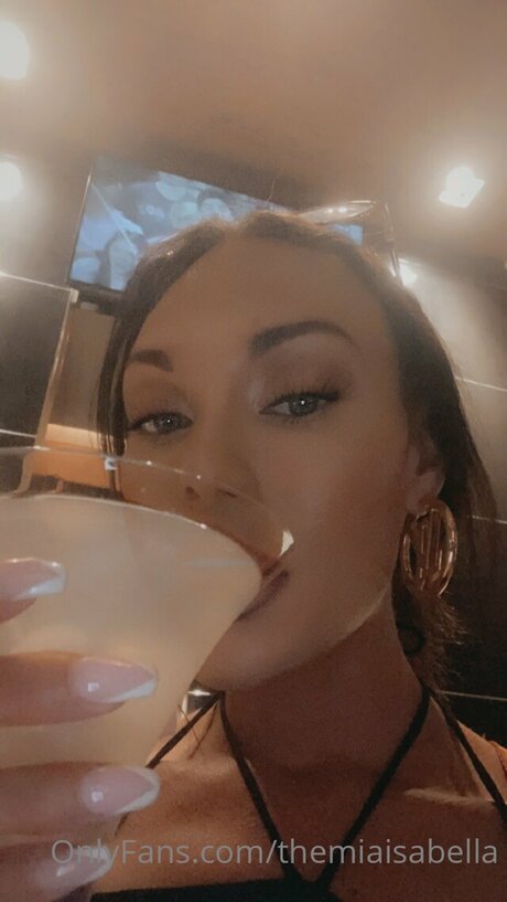 Themiaisabella best actress gallery