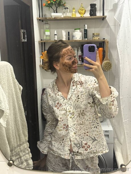 Murrawrr nudes star image