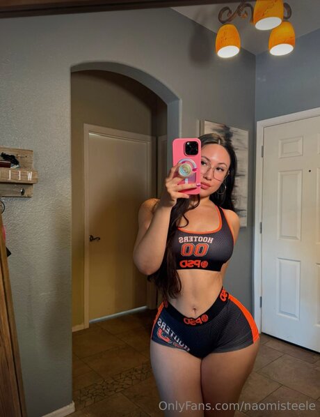 Naomisteele nude pornstar archive