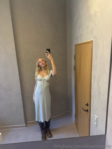 Sillywithceline porn model pic