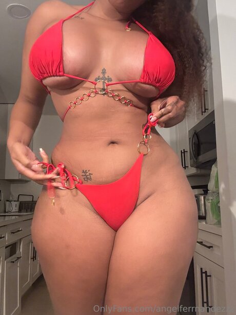 Angelferrnandezzz model nice pic