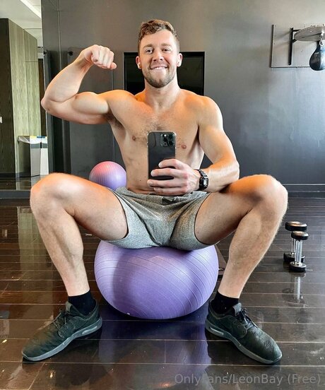 Leonbay Free model erotic images