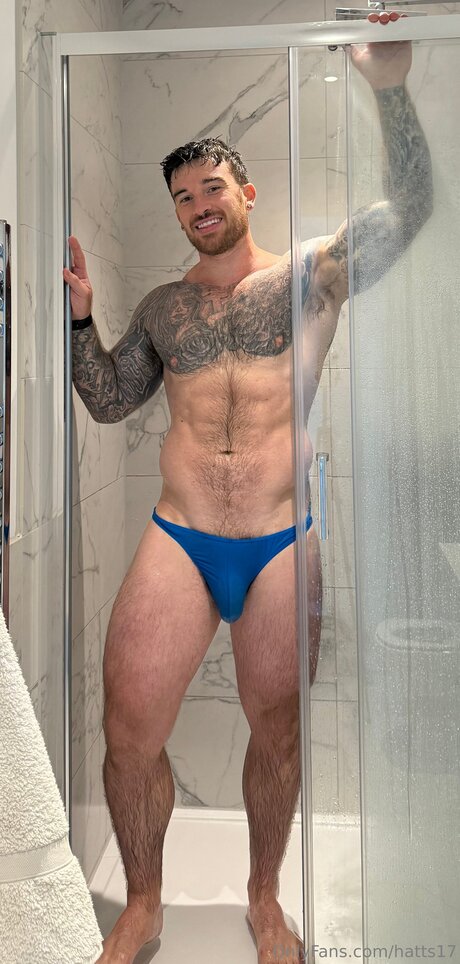 Hatts17 art star photo