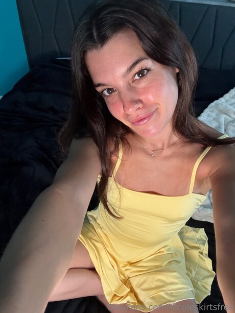 Nicoleskirtsfree hd pornstar pics