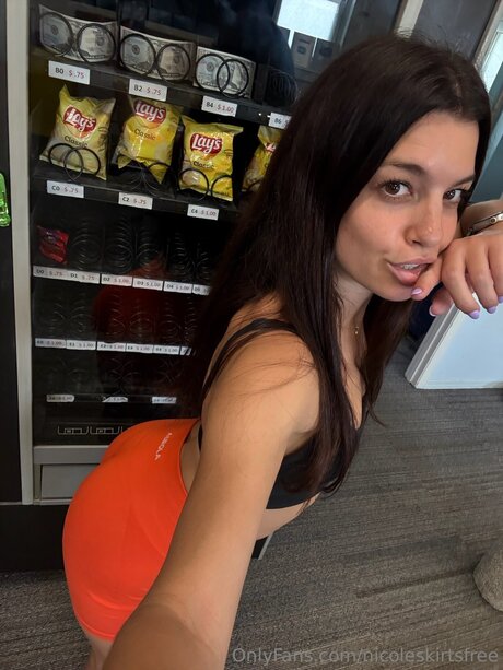 Nicoleskirtsfree high quality star pic