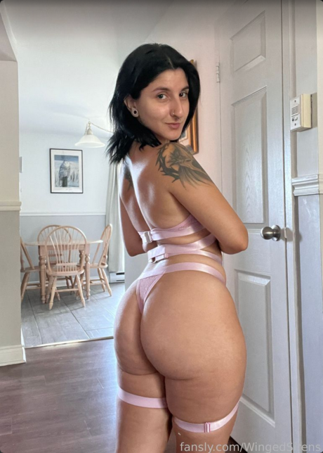 Winged sirens hd pornstar pic