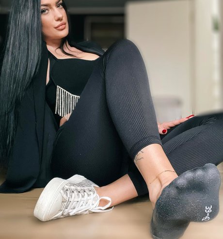 Goddess Mona free star picture