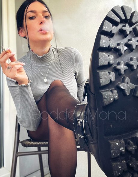 Goddess Mona star beautiful photo