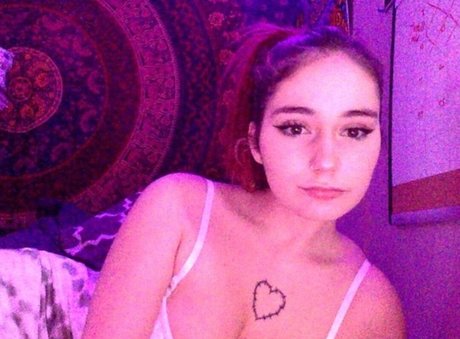 Gothicbratgf_ model best pic