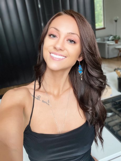 tiny tits onlyfans nude img